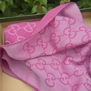 Gucci Fuchsia Logo Scarf